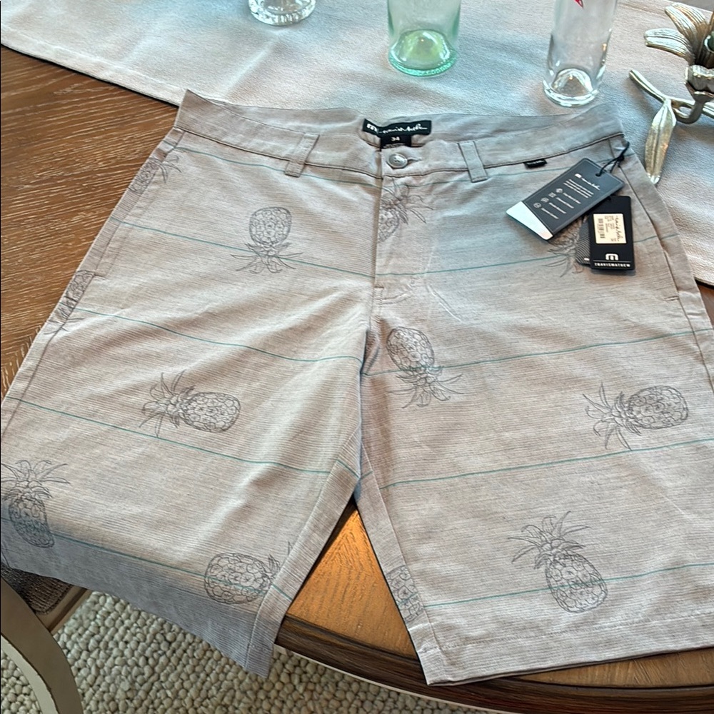 Travis Mathew Pineapple Print Shorts - Gray NWT